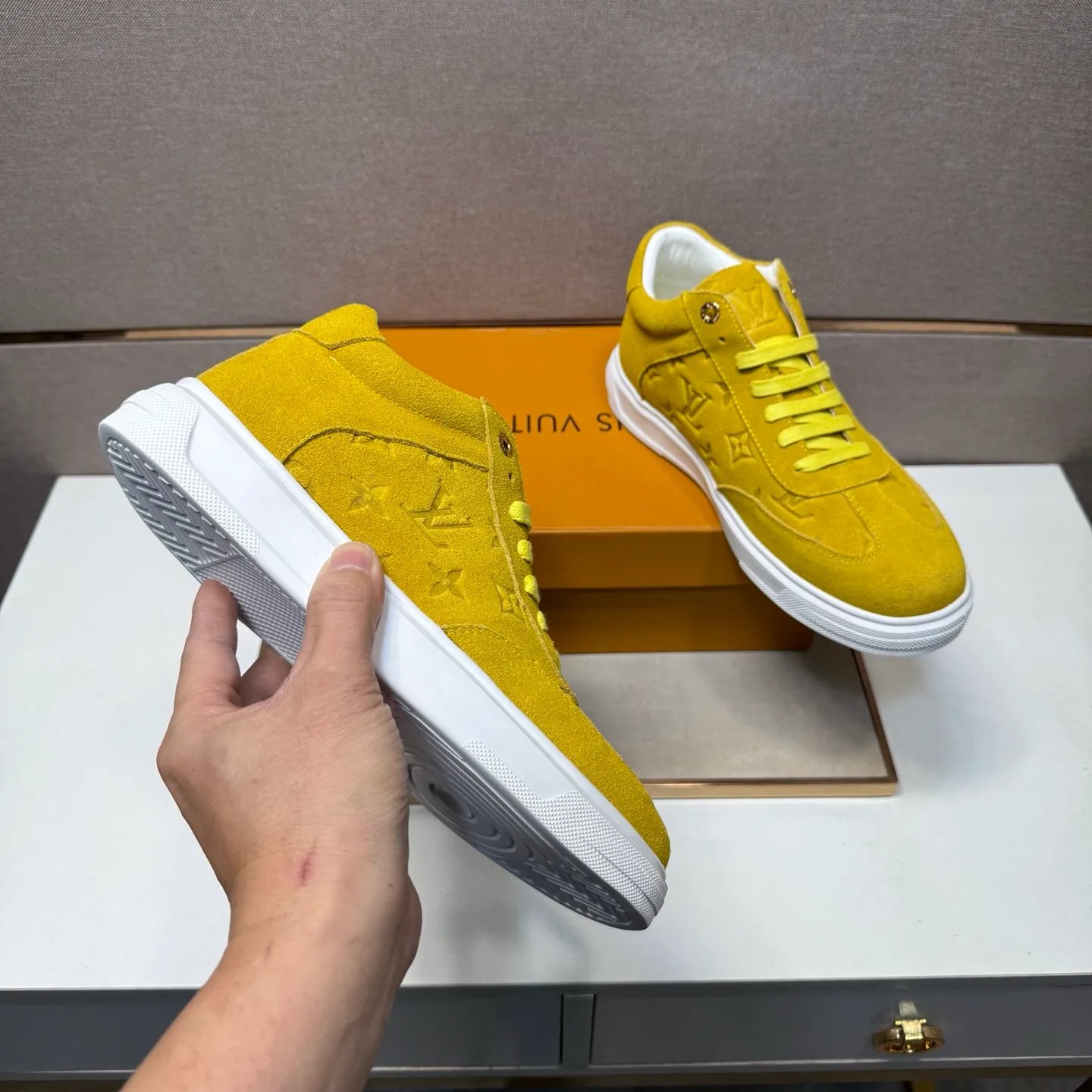 Men's men's shoes 💰pp420 [LV～] Men's casual shoes 2025z cabinet sales simultaneously 🔶Size: 38-44#️⃣ 🔷3 colors🔜The upper is made of multi-material splicing ➕Genuine leather lining, comfortable and breathable, sole: original comfortable and wear-resistant outsole, ⚠️real thing📱photographed🎬real thing is better📢📢📢